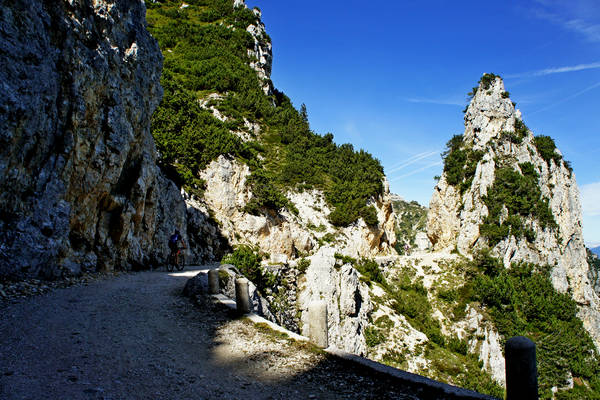 salita al rifugio Papa al Pasubio, strada Scarubbi strada Eroi