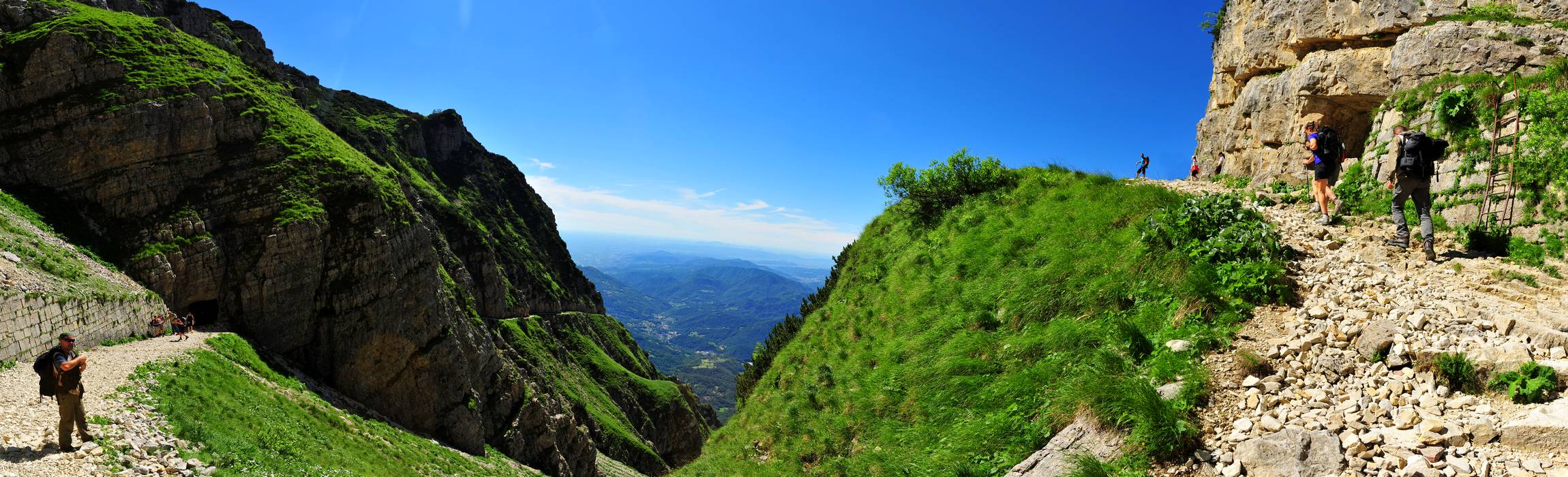 panoramica lungo la Strada delle 52 Gallerie al Pasubio