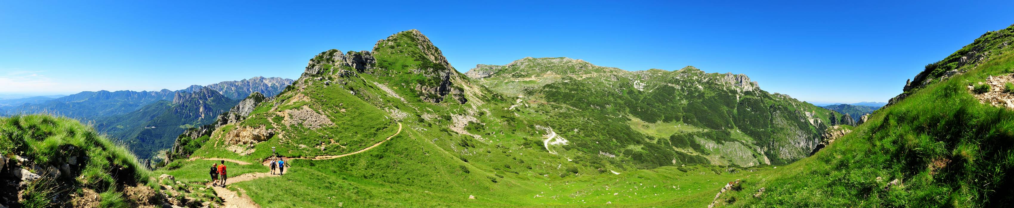 panoramica lungo la Strada delle 52 Gallerie al Pasubio