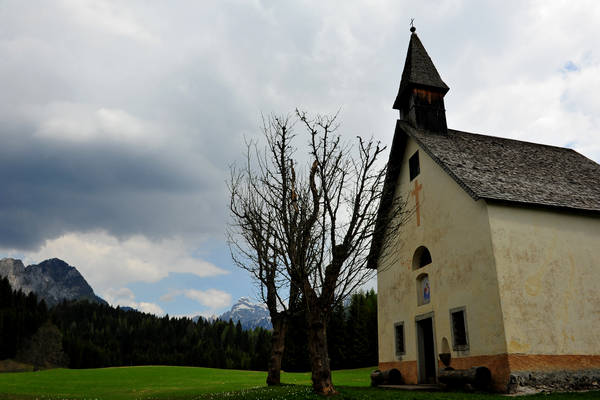 Cordogn&egrave;, prati San Giovanni, Val Noana Mezzano