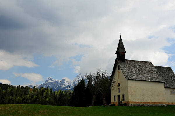 Cordogn&egrave;, prati San Giovanni, Val Noana Mezzano