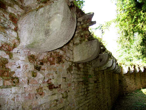 Susegana, Castello di Collalto