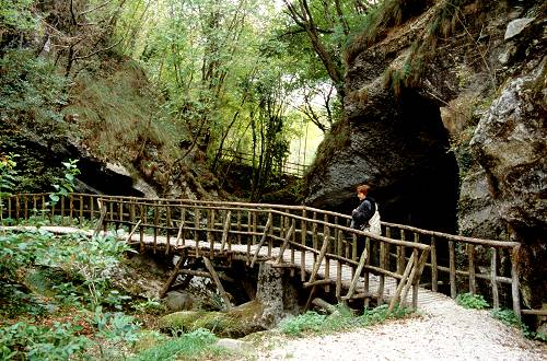 Fregona, grotte del Caglieron