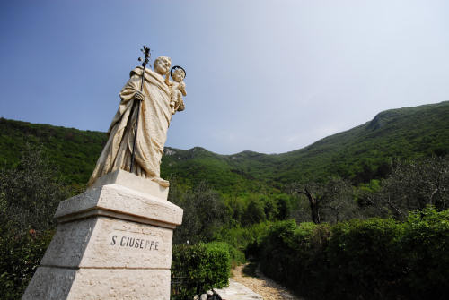 Pove del Grappa - sentiero didattico Madonna del Cornon