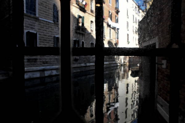 Venezia, foto riflessi sull'acqua