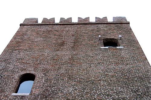 Mestre, piazza Ferretto e il Castello di Mestre